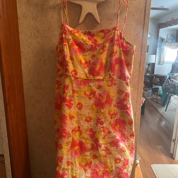 Old Navy Pink Watercolor Floral Fit & Flare Dress size LARGE. - Picture 6 of 6